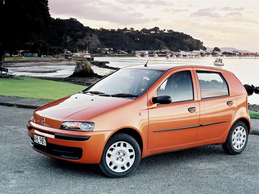  Fiat Punto 5-Door (NZ) 2002 года  (фото 2 из 9)